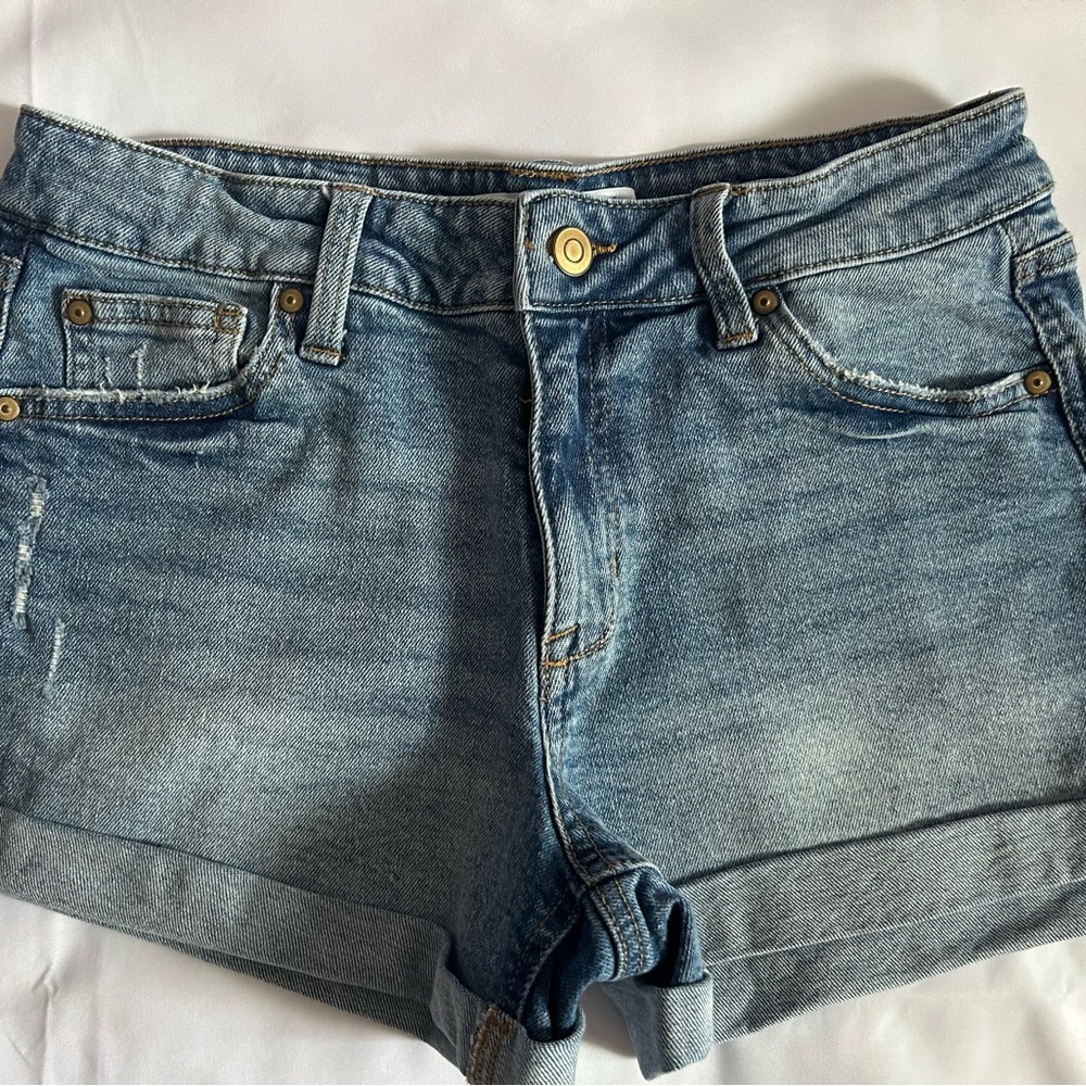 Celebrity Pink Distressed Denim Shorts Size 7